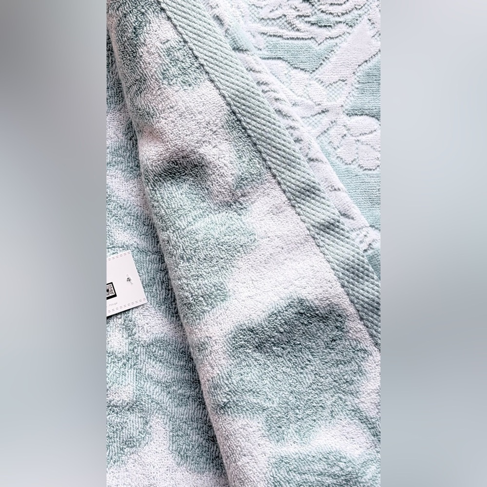Neiper Aqua Floral Towels set of 8 bath towels - Picture 12 of 16